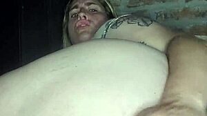 mira como me toco sola con dildo y squirt bebe