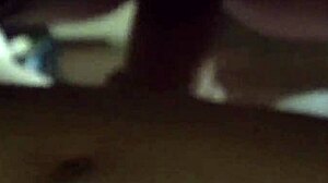 Pelirroja Lulu Pretel chupa una polla enorme en público con Jose Adiction!