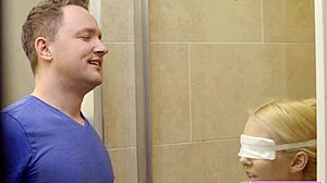 v tej zgodbi pastorek prevara očima, da liza pičko milf mami