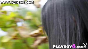 Vau, rakastin katsoa kaunista Katanaa poseeraavan alasti viinitarhassa