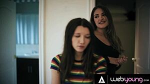 의붓자매랑 거친 섹스 원해?