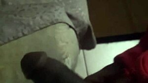 good chocolate dick in hood masturbation