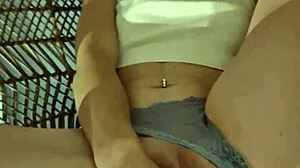 brunette teen masturbation desire