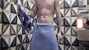 Largado gets wild and bare in raw action!