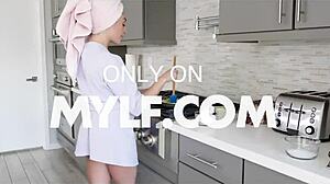 curvy ginger milf summer hart, you giving extra happy ending?