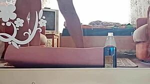 Pussy fucking and pussy play amateur homemade video with Kazakh couple