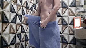 Largado gets wild and bare in raw action!