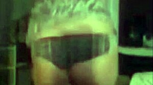 i watch teen dancing and sucking dildo