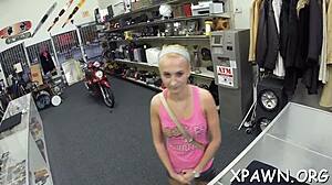 damn, i’m bein filmed in a reality movie, suckin hard!