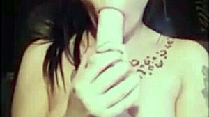 i watch teen dancing and sucking dildo