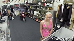 damn, i’m bein filmed in a reality movie, suckin hard!