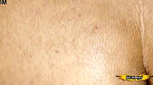 デシのランディが激しいアナルパウンディングを受ける