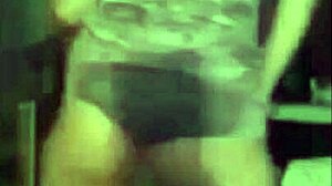 i watch teen dancing and sucking dildo