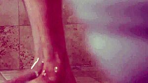 Elena Koshka și Sabina Rouge împărtășesc baia senzual