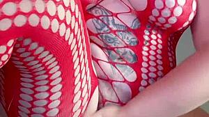 Intriguing Fingering Scene With Curvy Woman