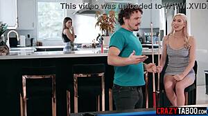 Strip pool se spremeni v divji threesome s Paige Owens in Kay Lovely