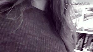 Latina Tetona Flashes Big Tits in Public Outdoor Show