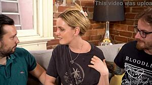 Charlie dobi trdo spitroast od fanta Davida in Alexa