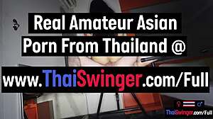 Estudante tailandesa fofinha chupa e leva rola com força