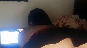 Hot student Bia shows off without panties