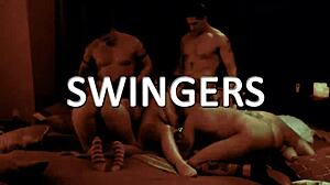 Modelo argentina perfecta se desnuda de su bikini diminuto