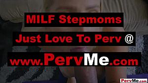 Maćeha isteže noge i pičku