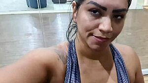 Salonda Ter İçindeyim, Antrenman Sonrası Terli Külotumu Hediye Ediyorum!