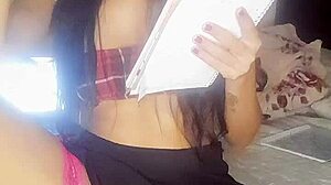 Hot student Bia shows off without panties