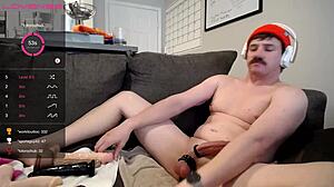 Watch Steelwood Ride That Huge Dildo on Cam Like a Pro!