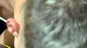 مثليات تينغونزو أليكسيس رودريغيز وفتاة يحفرن