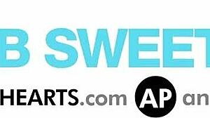 לסביות משנות זו את זו עם מגעים חושניים במהלך איפור כיף