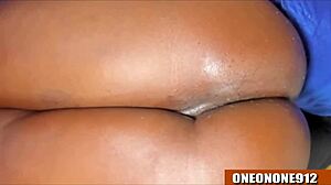 I love fingering my wet pussay with toys