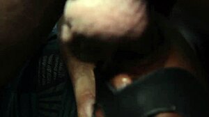 Молодая африканская пара жестко занимается глубоким минетом