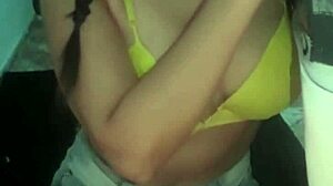 novinha laurencat taking cumshot close-up