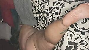 Gaping pussy with pink dildo intensely