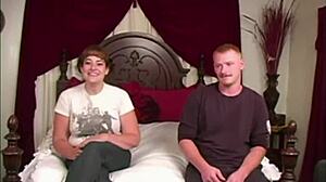 ¡Hey, alguna vez probaste casting crudo con amateurs desesperados? Sexo duro por dinero, principiantes y mamás traviesas... ¡qué mezcla!