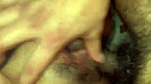 ฉันจะอธิบายยังไงว่าภรรยาคุณอยู่ที่บ้านฉันตอนนี้?