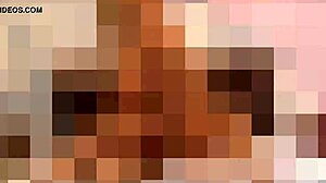 女装シーメールとイタズラすることを想像