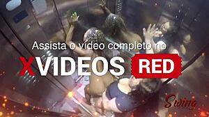 Beccati bambola sadica e arlecchino in ascensore!