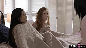 Styvmamma spårade koreanska stegdottern till hennes lesbiska flickväns hus för fitta-dykning