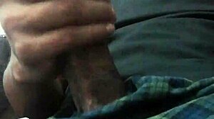 i jerk off this big latno dick so hard its amazing