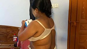 यो, हनीफ, अदोरी और नसीमा घर पर स्टेपमॉम और स्टेपसिस्टर को ठोक रहे हैं!