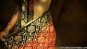 Vau, intialainen kaunotar, olet sellainen mysteerinainen paljastettavaksi!