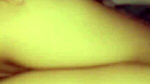 Novia estudiante mexicana lo toma profundo en diversión anal casera