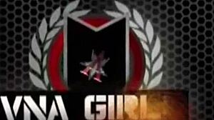 Kurba Debrah Ann vzame globoko velik kurac Romea Majorja