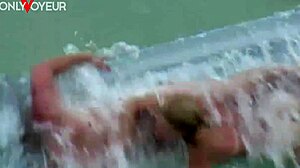 Voyeur de plajă prinde tip norocos sugându-i pe saltea!