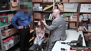 เจ้าหน้าที่ห้าง FUCKS สาวขโมยในออฟฟิศสุดป่า!