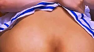 Zašto je stidljiva latinska devojka preuzela kontrolu i povela partnera u spavaću sobu za divlji orgazam varanja?