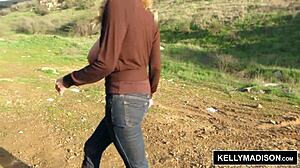 i'm kelly madison fingering outdoors in the park