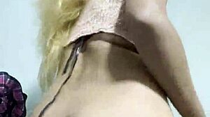 Wow, That Rich Transvestite Is Masturbating So Provocatively!